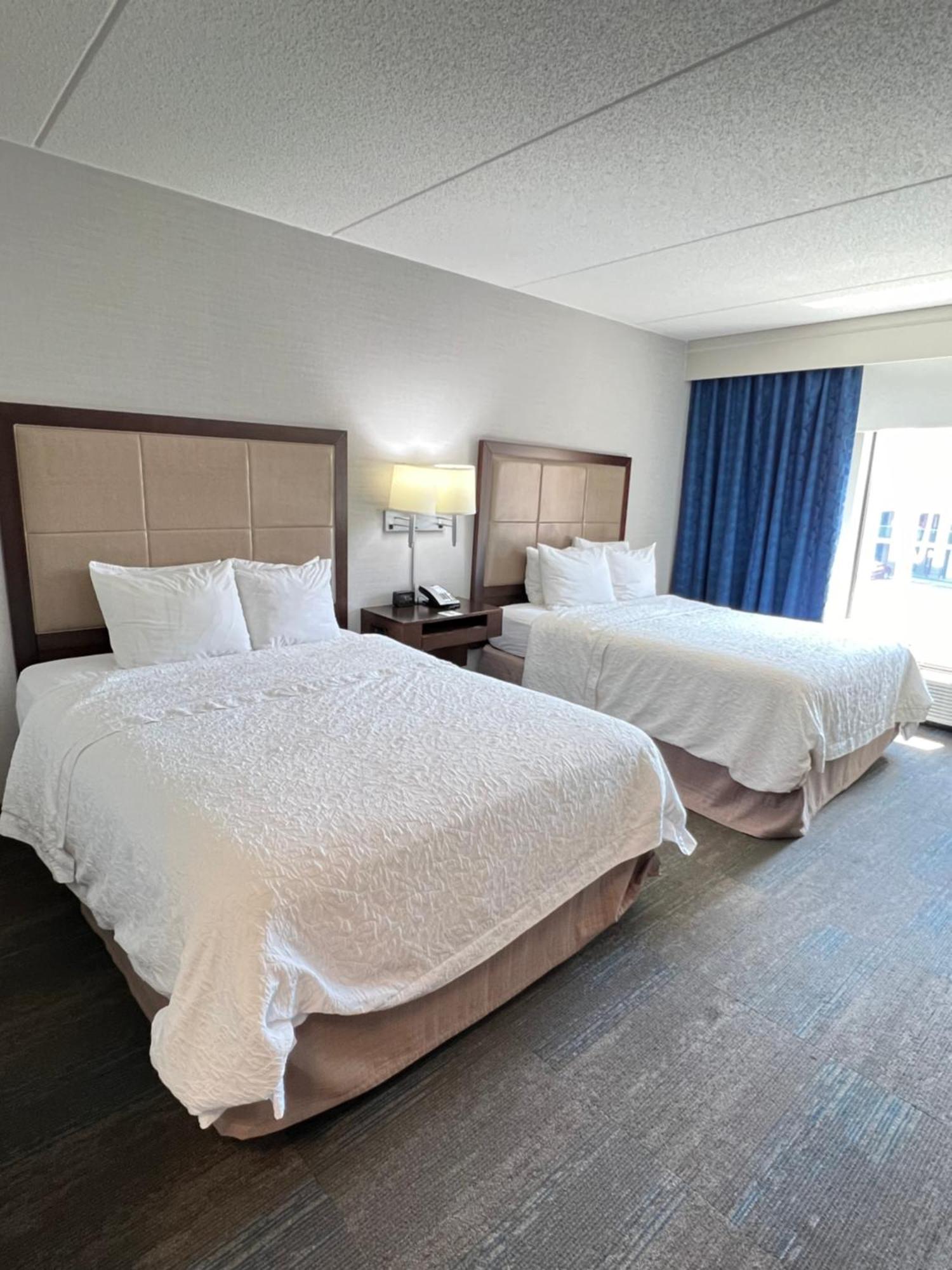Hampton & Baltimore/woodlawn Hotel 3*